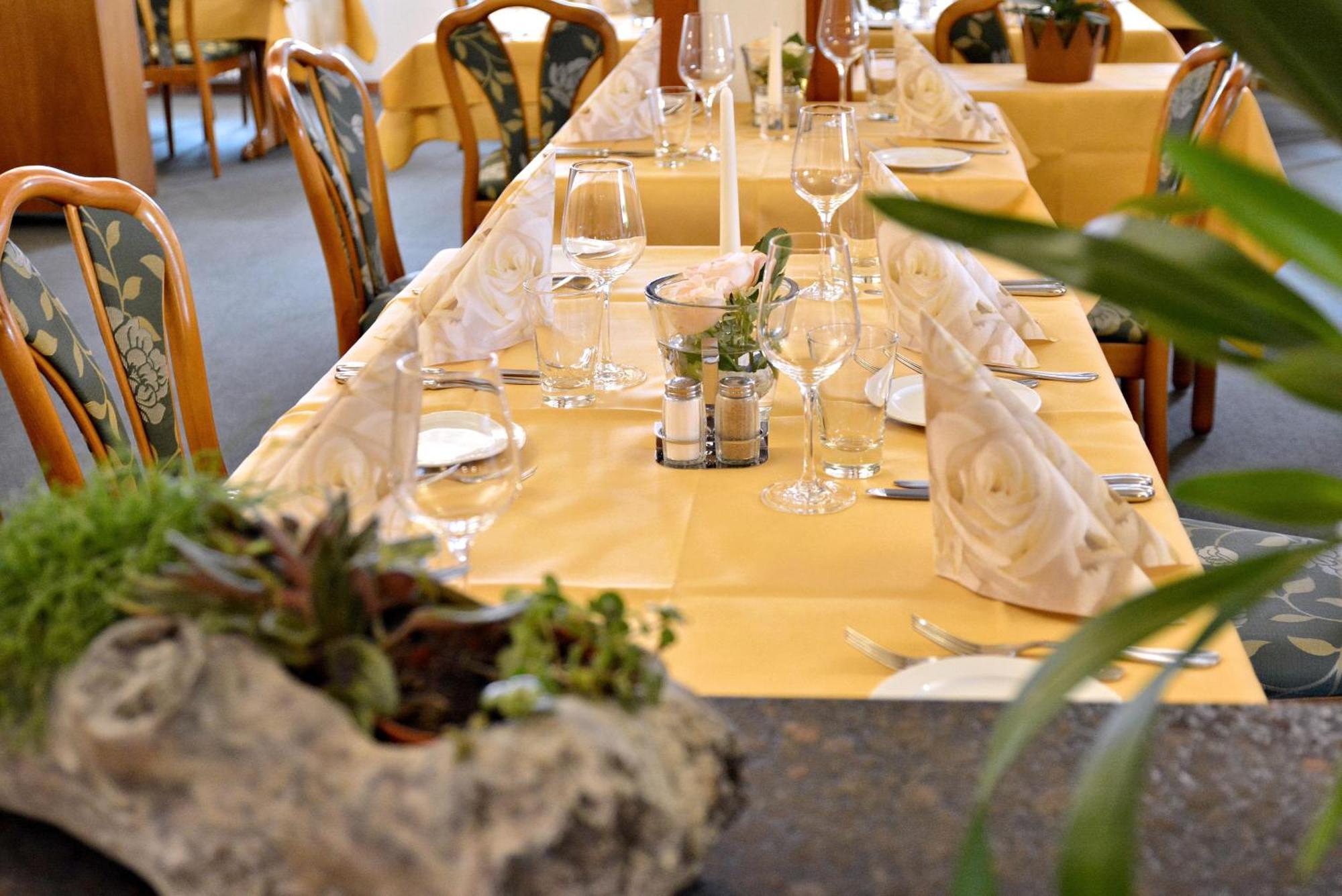 Rosenhotel Scherer Schiffweiler Ngoại thất bức ảnh